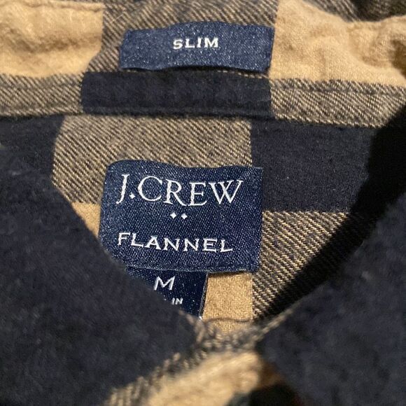 J Crew flannel long sleeved flannel shirt excellent condition. Slim fit size M - Picture 2 of 3